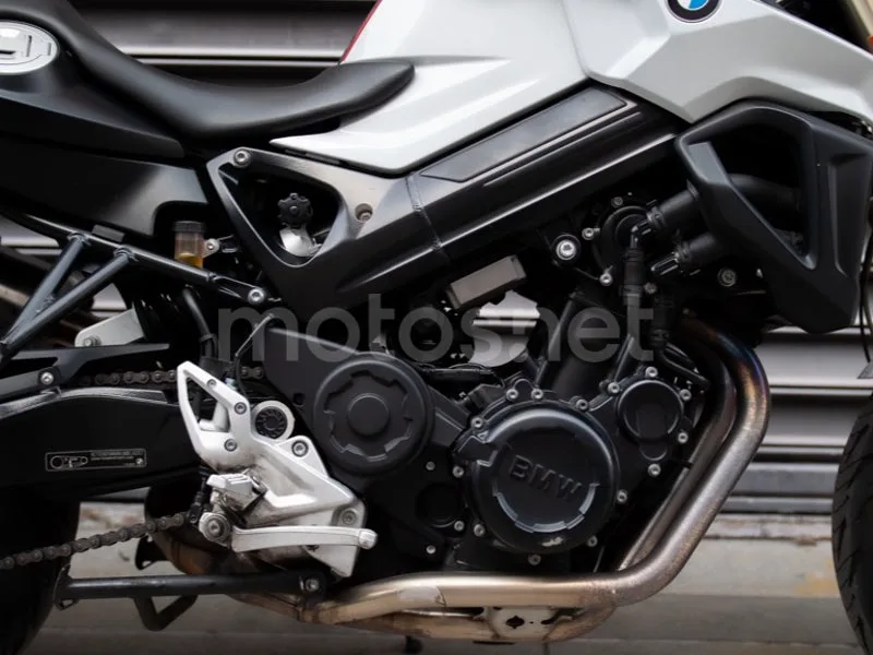BMW F 800 R - Vista 7