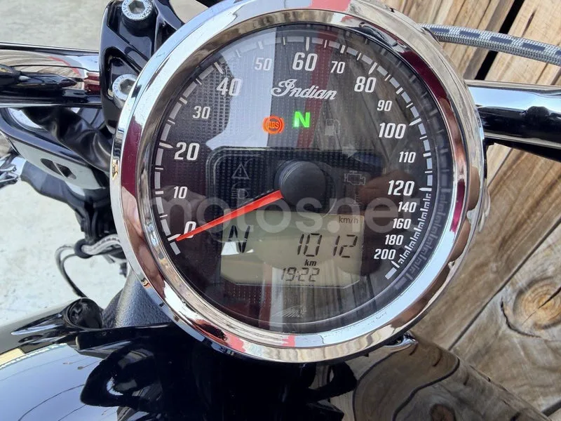 Indian Scout - Vista 11