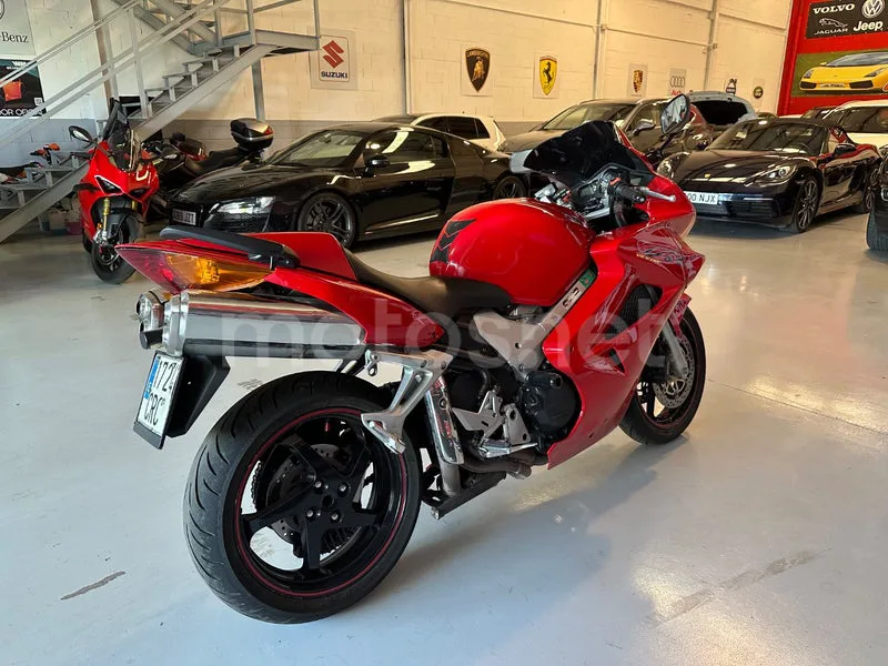 Honda VFR800F 2750 € 2004 Madrid - 2