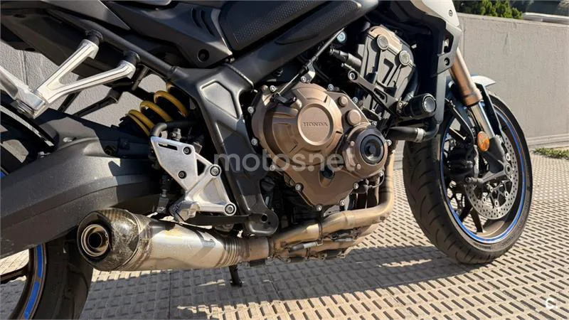 Honda CB650R - Vista 6