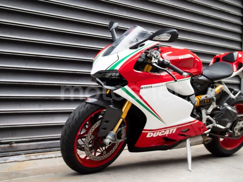 Ducati 1199 Panigale S - Vista 15