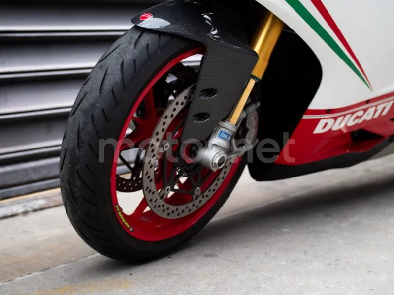 Ducati 1199 Panigale S - Vista 17