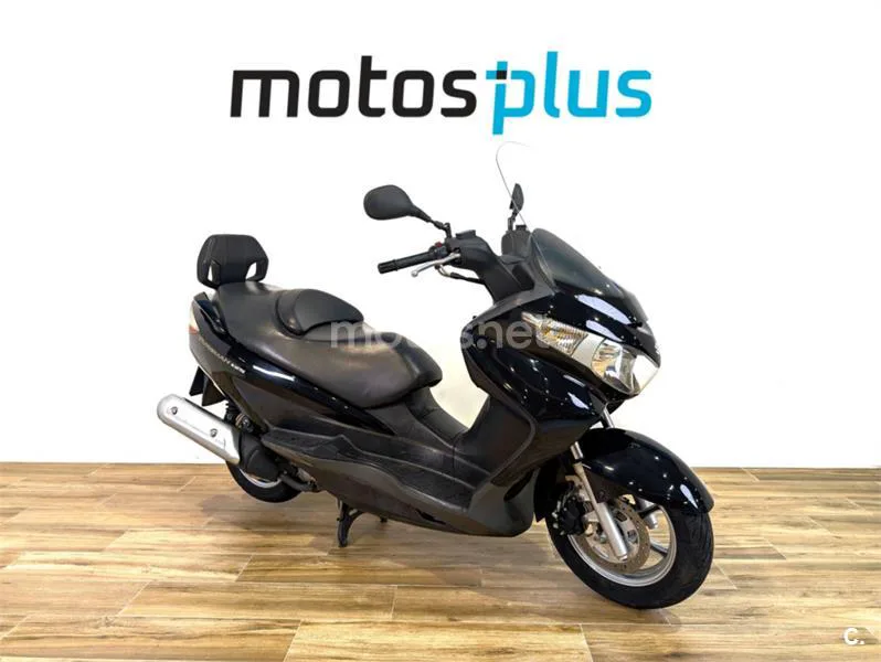 Suzuki Burgman 125 2190 € 2012 Barcelona - 1