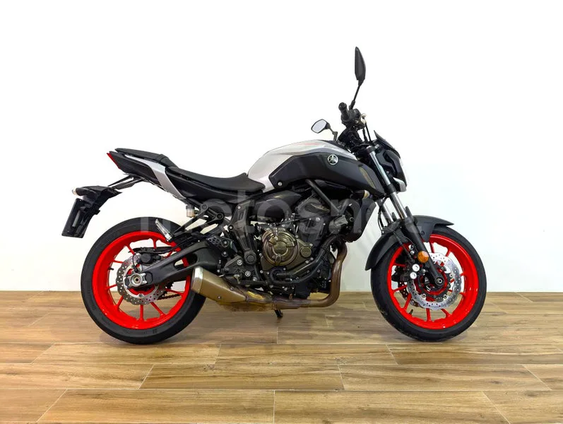Yamaha MT-07 4190 € 2020 Barcelona - 2