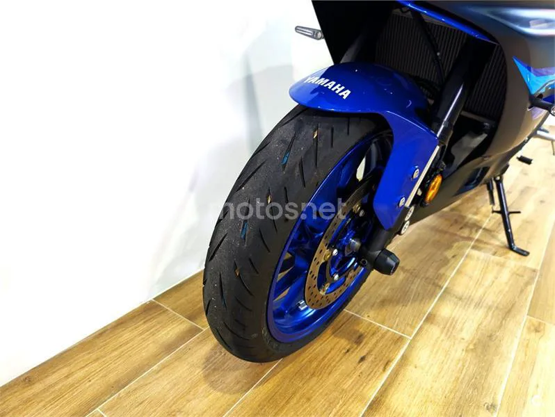 Yamaha YZF-R7 - Vista 6