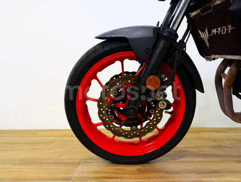 Yamaha MT-07 - Vista 6
