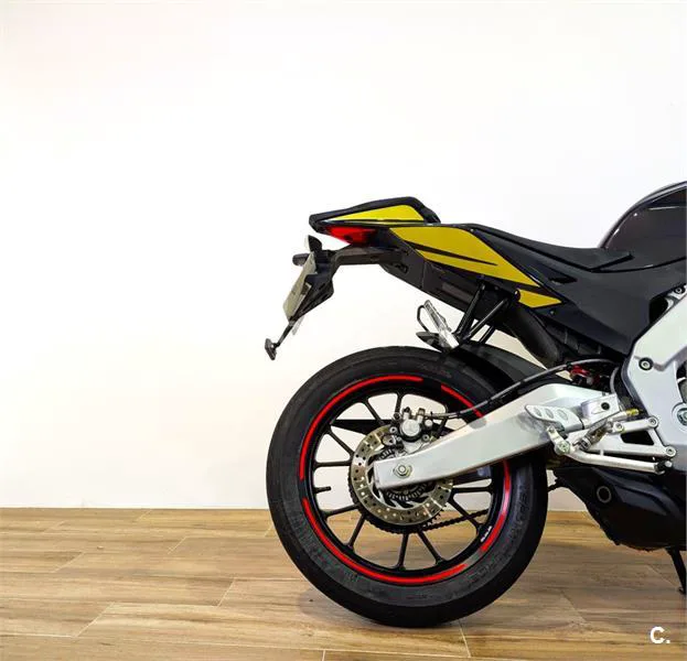 Aprilia RS 125 - Vista 3