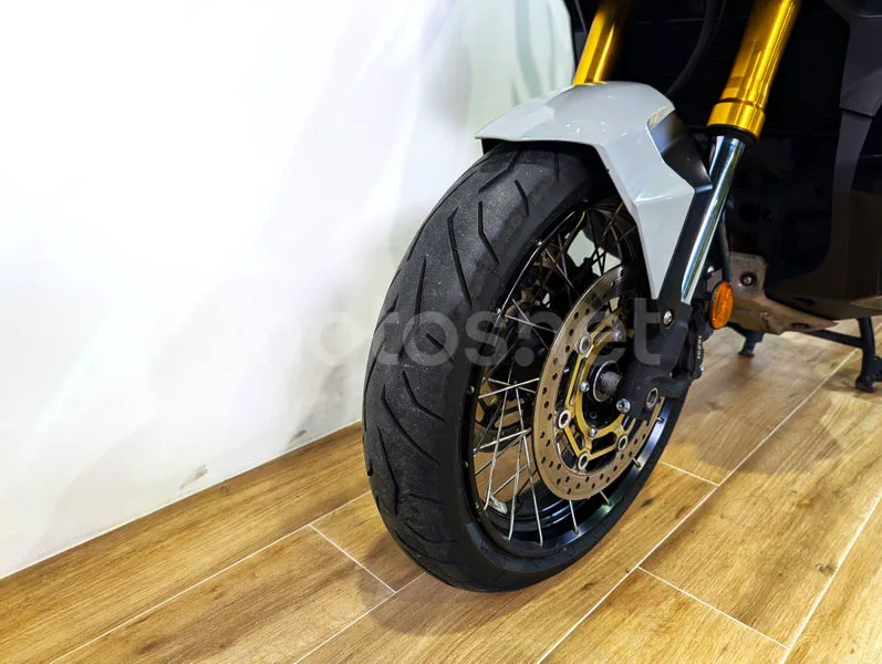 Honda X-ADV - Vista 6