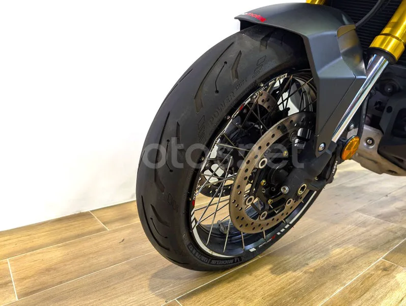 Honda X-ADV - Vista 6