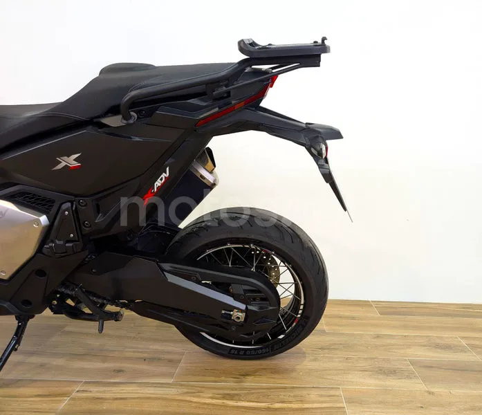 Honda X-ADV - Vista 9