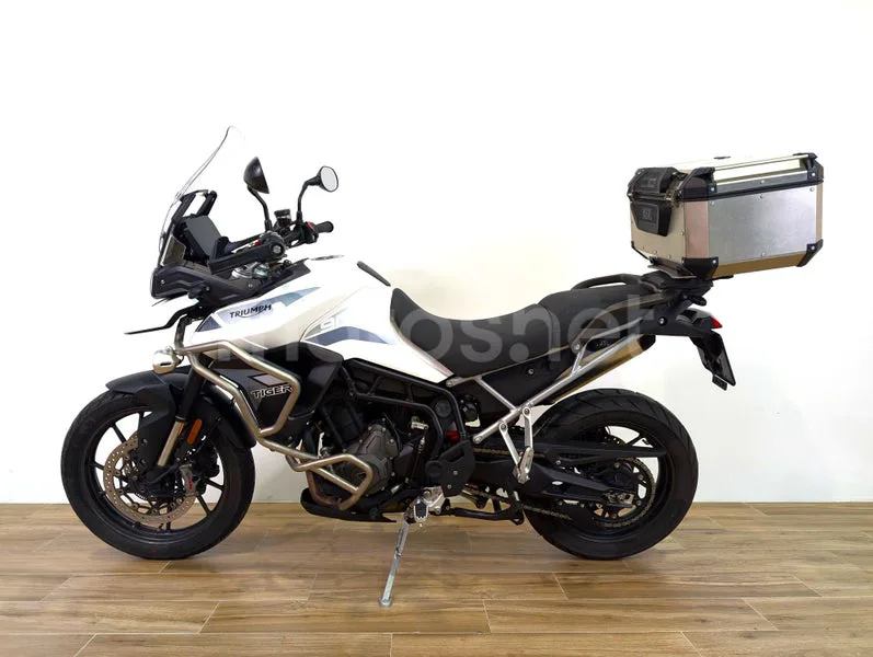 Triumph Tiger 900 - Vista 5