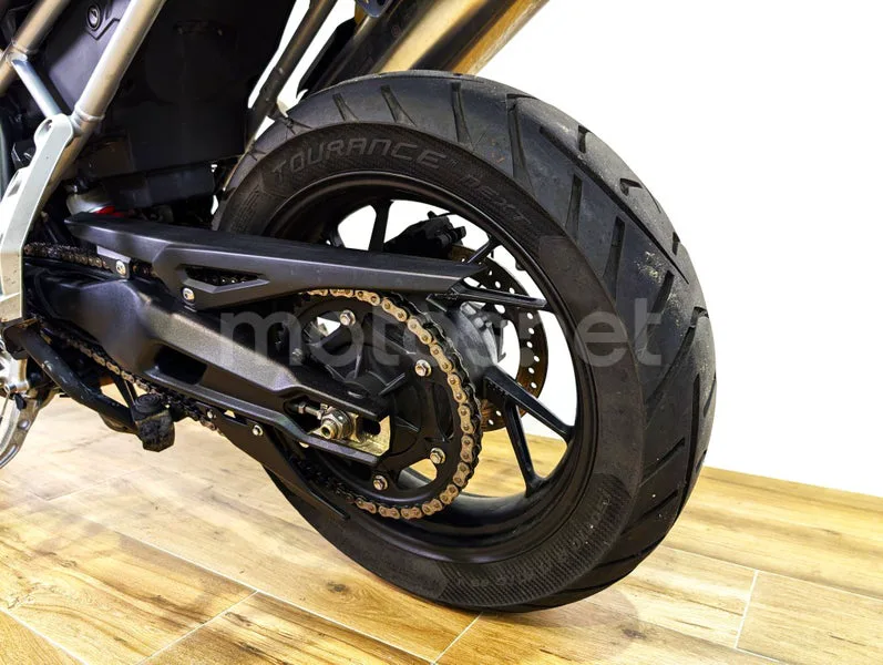 Triumph Tiger 900 - Vista 10
