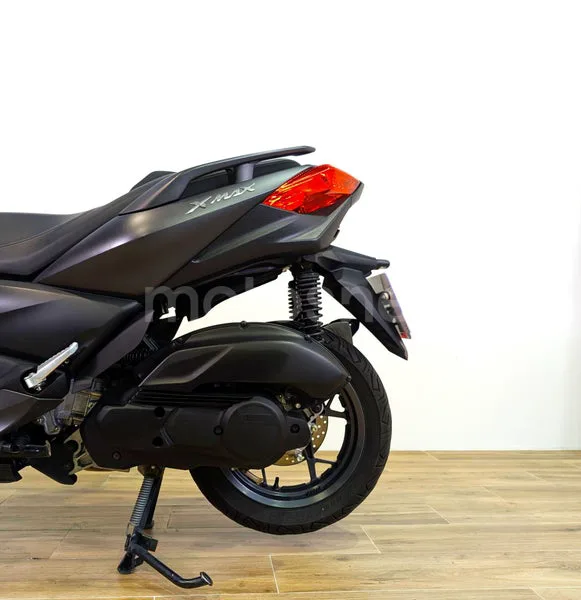 Yamaha XMAX 125 - Vista 9