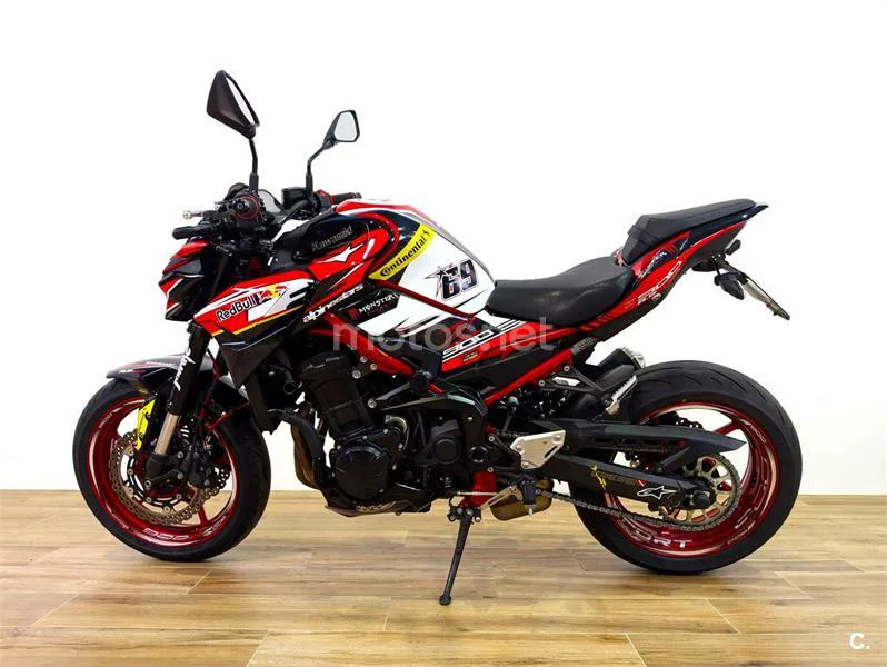 Kawasaki Z900 - Vista 5