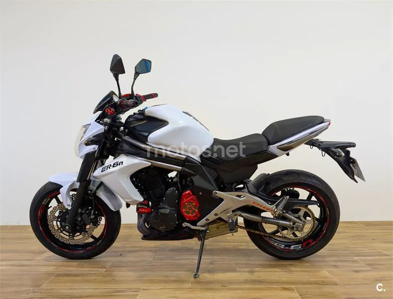 Kawasaki ER-6n - Vista 5