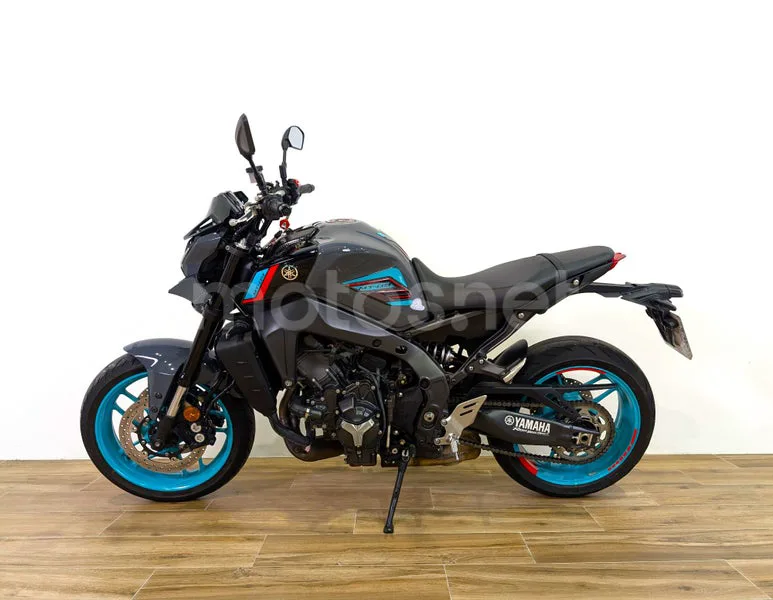 Yamaha MT-09 - Vista 5