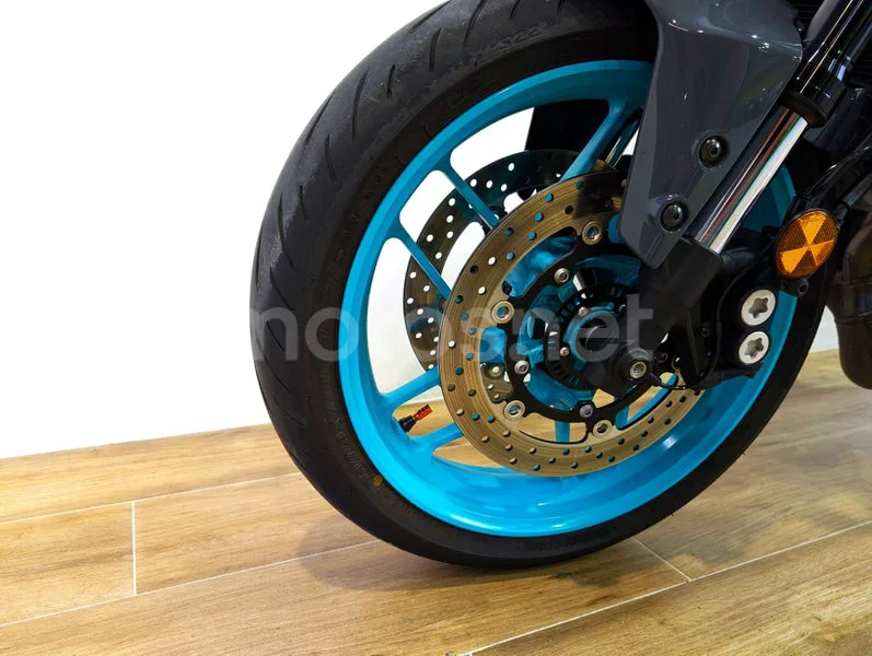 Yamaha MT-09 - Vista 6