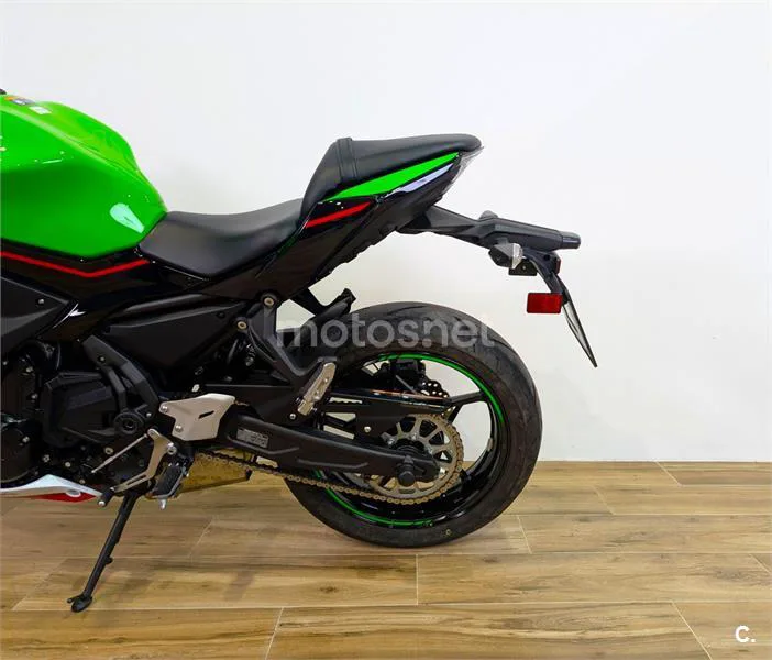 Kawasaki Ninja 650 - Vista 9