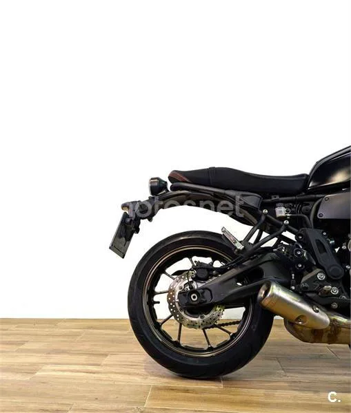 Yamaha XSR700 - Vista 3