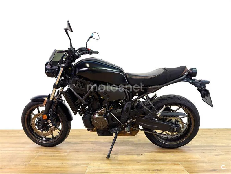 Yamaha XSR700 - Vista 5