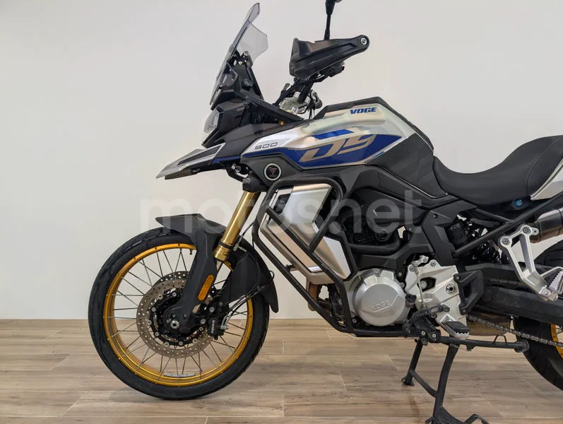 Voge 900DSX - Vista 8