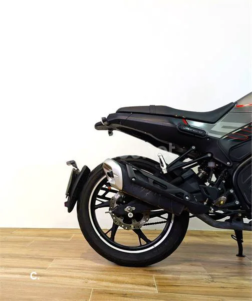 Benelli Leoncino 125 - Vista 3