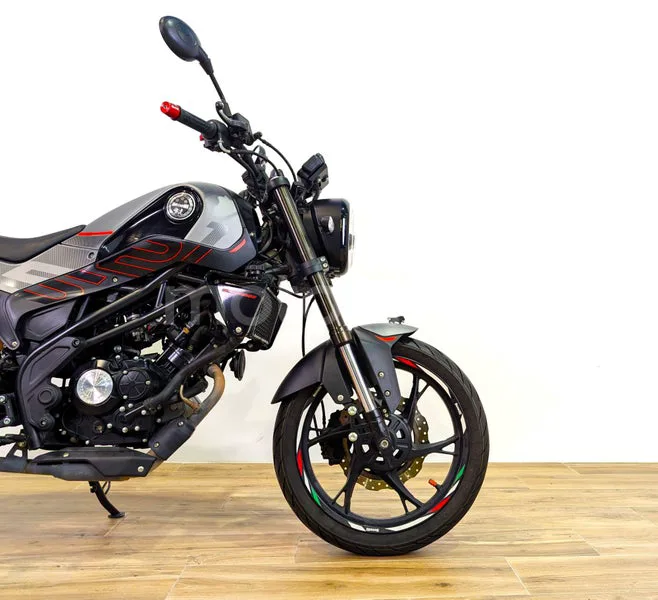 Benelli Leoncino 125 - Vista 4
