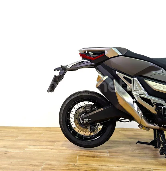 Honda X-ADV - Vista 3