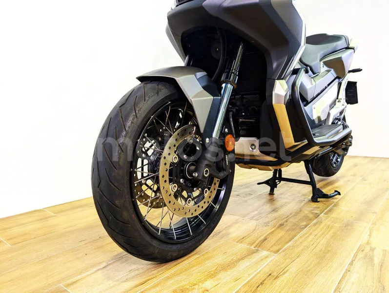 Honda X-ADV - Vista 6