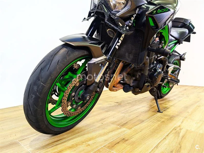 Kawasaki Z900 - Vista 6