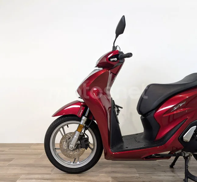 Honda SH125i - Vista 8