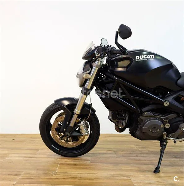 Ducati Monster 696 - Vista 8