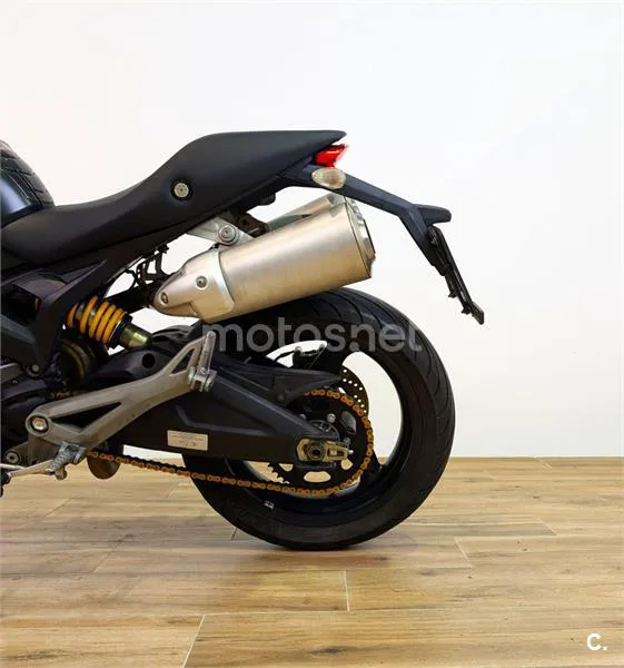 Ducati Monster 696 - Vista 9