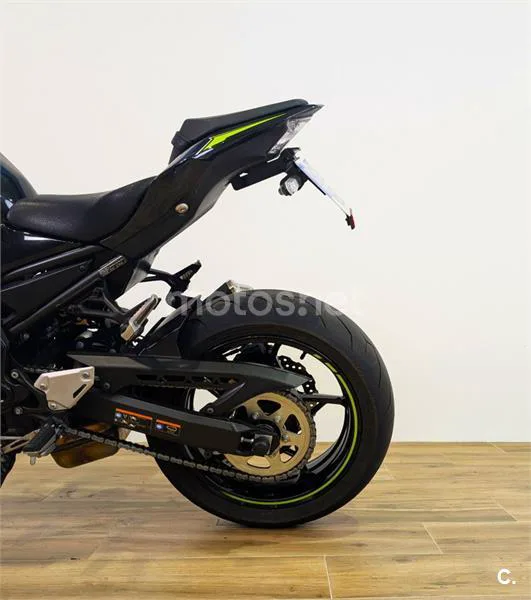 Kawasaki Z900 - Vista 9