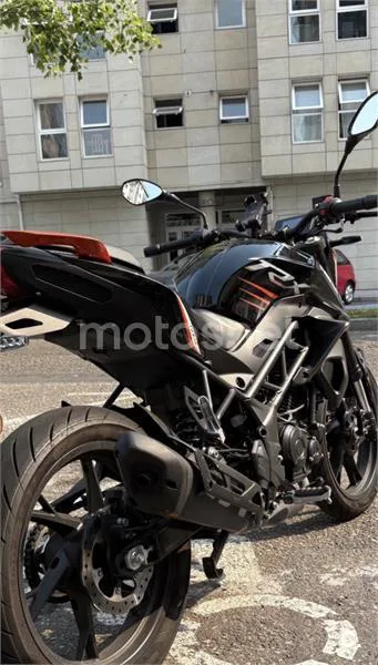 QJ Motor TRX 125 1750 € 2025 Ourense - 1