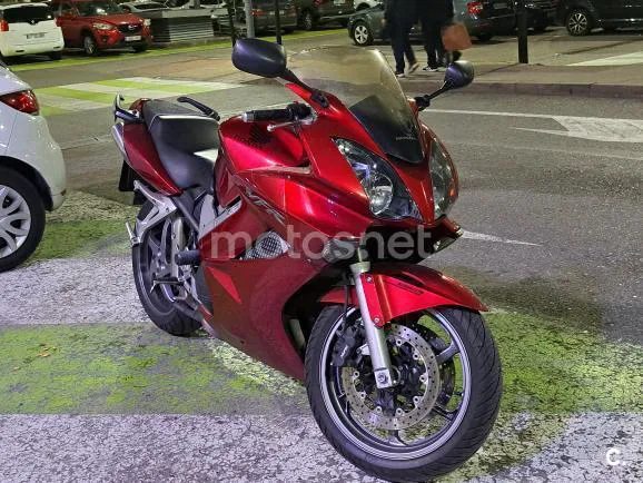 Honda VFR800F - Vista 3