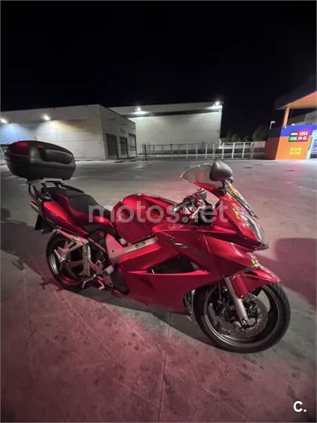 Honda VFR800F - Vista 4
