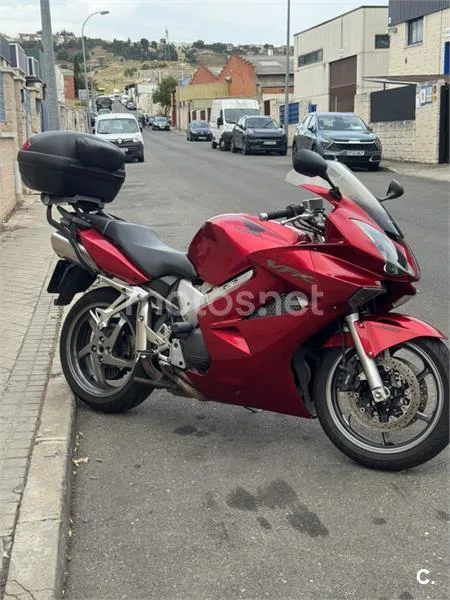 Honda VFR800F - Vista 5