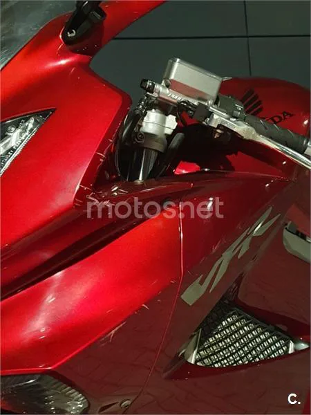 Honda VFR800F - Vista 7