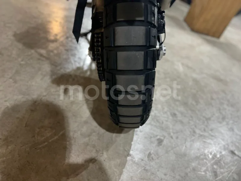 Ducati DesertX - Vista 11