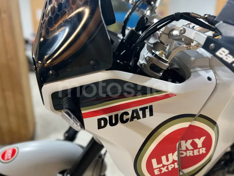 Ducati DesertX - Vista 24
