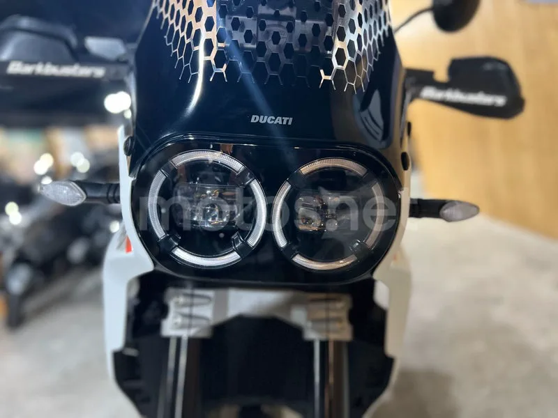 Ducati DesertX - Vista 25