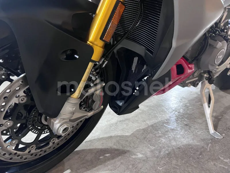 Ducati Streetfighter V2 - Vista 13