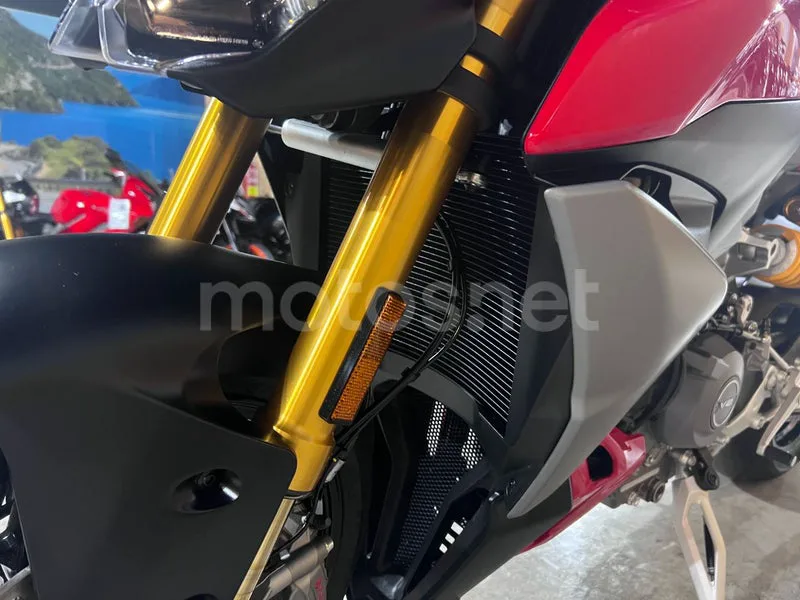 Ducati Streetfighter V2 - Vista 14