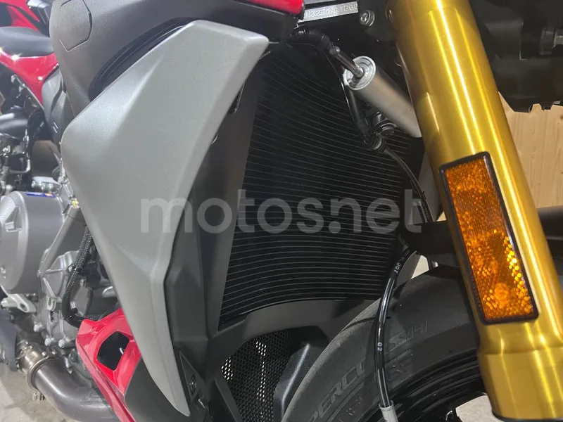 Ducati Streetfighter V2 - Vista 16