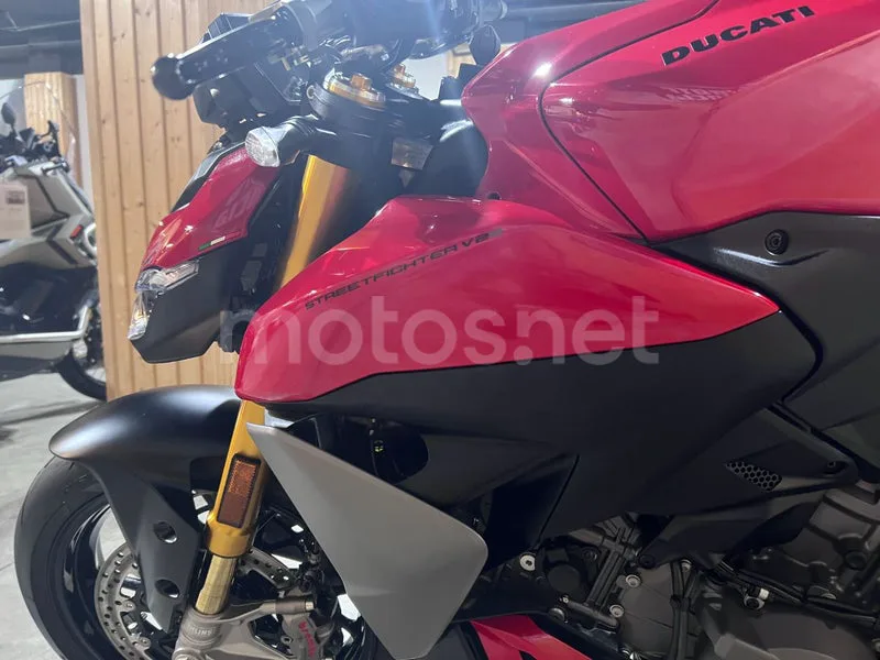 Ducati Streetfighter V2 - Vista 21