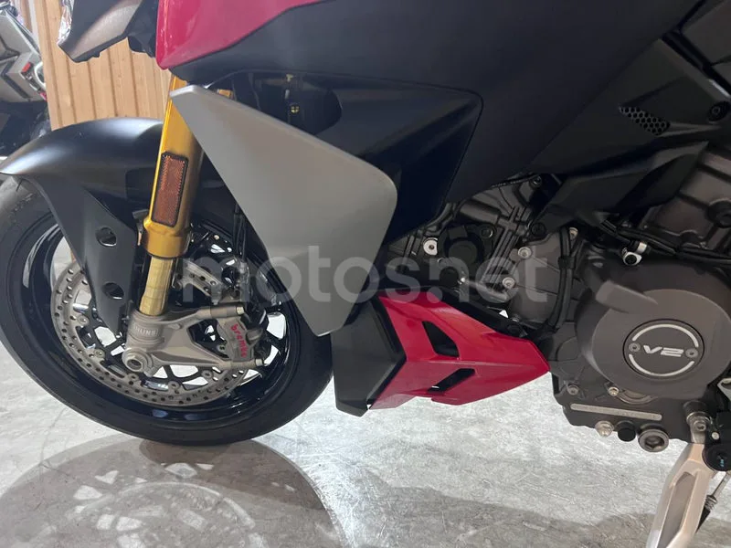 Ducati Streetfighter V2 - Vista 22