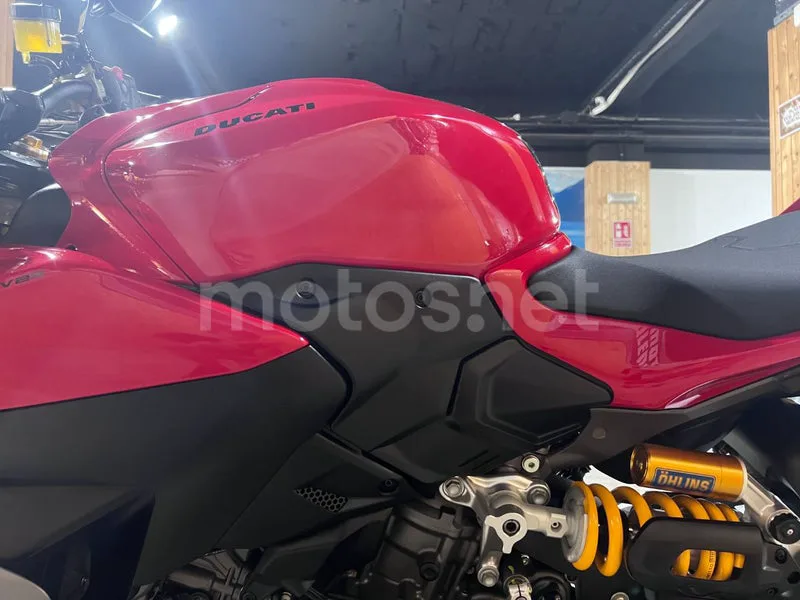 Ducati Streetfighter V2 - Vista 24