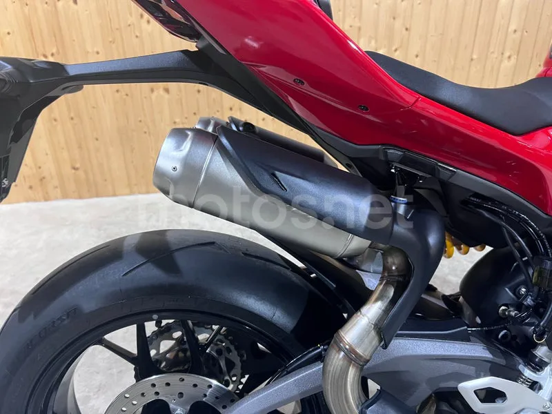 Ducati Streetfighter V2 - Vista 32