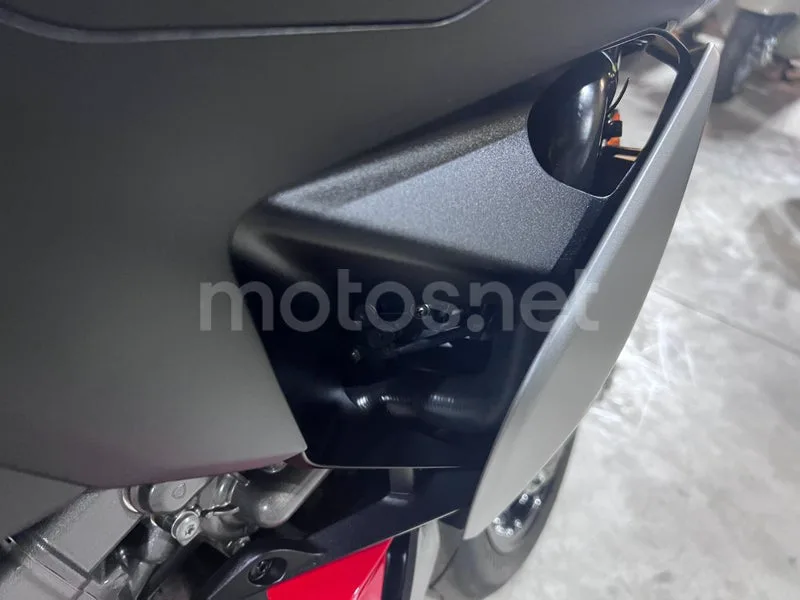 Ducati Streetfighter V2 - Vista 39